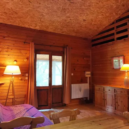 Orange - Piscine Partagee Guest house Darbres
